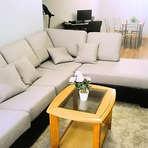 Cozy 2-bedroom Basement Retreat Calgary